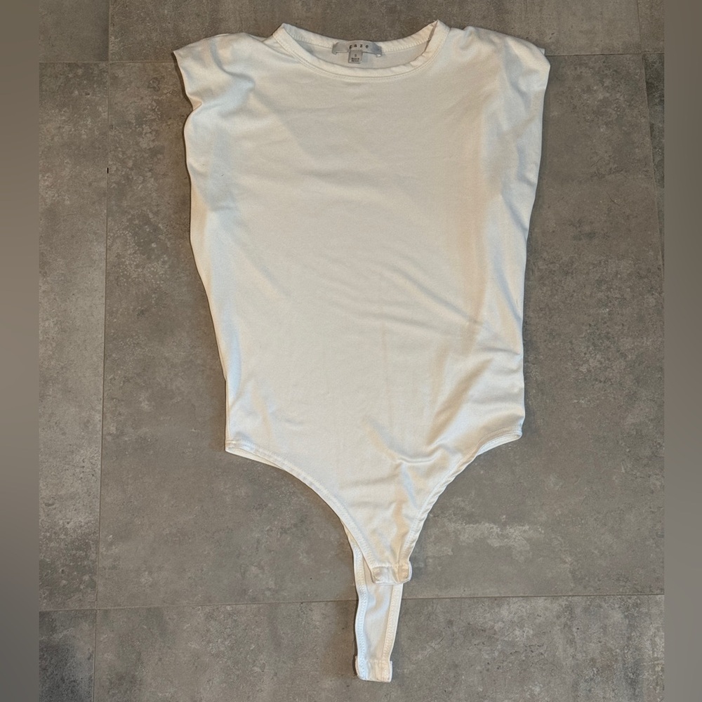 Gaze Wide Shoulder Bodysuit | S